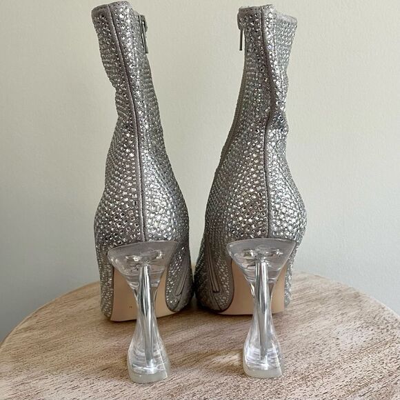 Steve Madden Vivy Silver Rhinestone Embellished Booties With Clear Heel Side Zip - Picture 7 of 9
